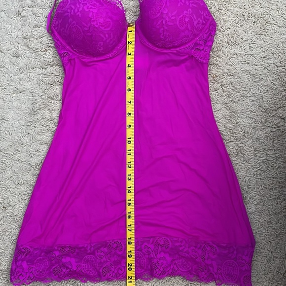 Victoria Secret lace mini slip. Size 36C - Picture 8 of 10